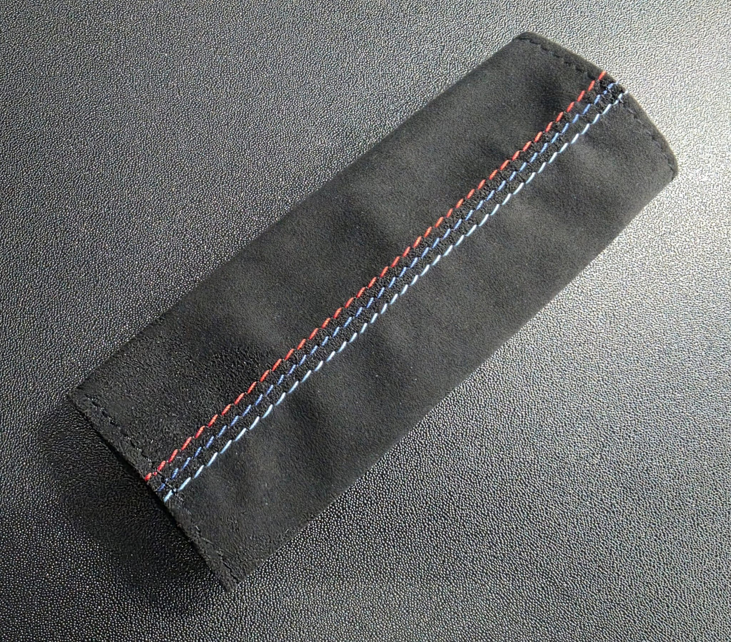 Alcantara Cover für BMW Gurtschloss - Set