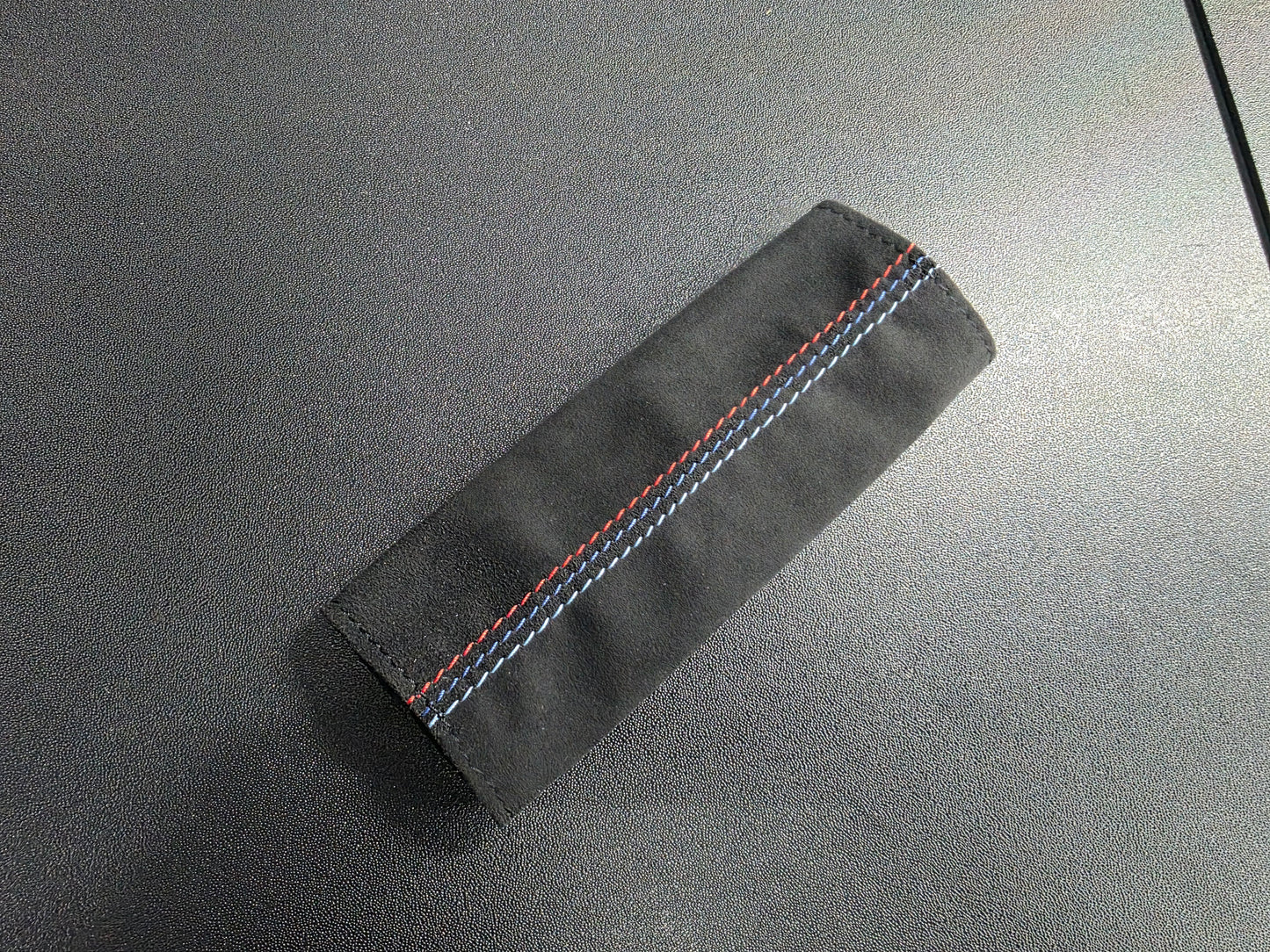 Alcantara Cover für BMW Gurtschloss - Set